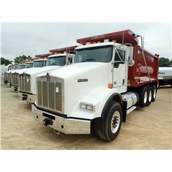 2019 KENWORTH T800 DUMP, VIN/SN:1NKDL40X5KJ217228 - TRI AXLE, 500 HP CUMMINS X15 ENGINE, ALLISON 450