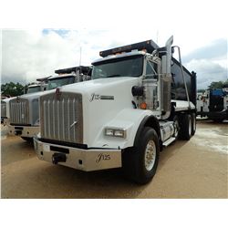 2016 KENWORTH DUMP, VIN/SN:1NKDXPTX7GJ493855 - TRI AXLE, PACCAR MX-13 ENGINE, 8LL TRANS, 46K REARS, 