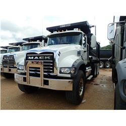 2019 MACK GU713 DUMP, VIN/SN:1M2AX07C6KM041417 - TRI AXLE, 455 HP MACK MP8 ENGINE, MACK M-DRIVE AUTO