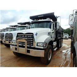 2016 MACK GU713 DUMP, VIN/SN:1M2AX07C2GM060313 - TRI AXLE, 455 HP MACK MP8 ENGINE, ALLISON 4500 RDS 