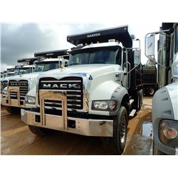 2016 MACK GU713 DUMP, VIN/SN:1M2AX07C1GM060335 - TRI AXLE, 455 HP MACK MP8 ENGINE, MACK T310M 10 SPE