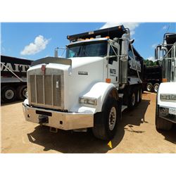 2007 KENWORTH T800 DUMP TRUCK, VIN/SN:1NKDXBTX77J173437 - TRI-AXLE, 475HP CAT C-15 ENGINE, 8LL TRANS
