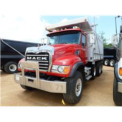 2007 MACK CV713 DUMP TRUCK, VIN/SN:1M2AG11C97M955317 - TRI-AXLE, 370 HP MACK AMI 370 ENGINE, MACK T3