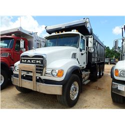 2007 MACK CV713 DUMP TRUCK, VIN/SN:1M2AG11C67M052844 - MACK DIESEL ENGINE, 8LL TRANS, 44K REARS, 18K