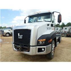 2013 CAT CT660S TRUCK TRACTOR, VIN/SN:1HSJGTKR0DJ060851 - T/A, CATERPILLAR C13 ENGINE, 10 SPD, 40K R