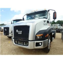 2012 CAT CT660S TRUCK TRACTOR, VIN/SN:1HSJGTKRXCJ672294 - T/A CATERPILLAR C13 ENGINE, 10 SPD, 40K RE