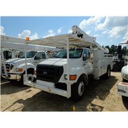 2004 FORD F750 BUCKET TRUCK, VIN/SN:3FRXF75E94V697775 - S/A, FORD DIESEL ENGINE, A/T, 21K REARS, 12K