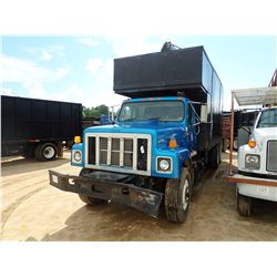 2000 INTERNATIONAL 2574 DEBRIS TRUCK, VIN/SN:1HTGGADT7YH273540 - T/A, IHC DIESEL ENGINE, 8LL TRANS, 