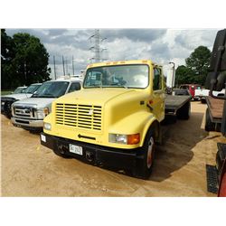 1996 INTERNATIONAL 4700 FLATBED, VIN/SN:1HTSCABMXTH381466 - IHC DIESEL ENGINE, A/T, GVWR 25,500#, 19