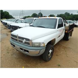 1998 DODGE RAM FLATBED TRUCK, VIN/SN:3B6MC3666WM255784 - CUMMINS DIESEL, A/T, 10' FLATBED BODY, ODOM