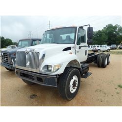 2003 INTERNATIONAL 4700 CAB & CHASSIS, VIN/SN:1HTWGAAT03J053013 - T/A, IHC DIESEL ENGINE, 7 SPEED TR