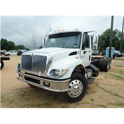 2003 INTERNATIONAL 7400 CAB & CHASSIS, VIN/SN:1HTWGADR13J052596 - T/A, IHC DT530 ENGINE, 10 SPEED TR