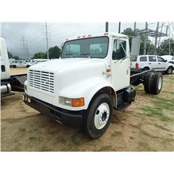 1994 INTERNATIONAL 4900 CAB & CHASSIS, VIN/SN:1HTSDAAP3RH581798 - S/A, IHC DT466 ENGINE, 6 SPEED TRA