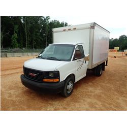 2004 GMC BOX TRUCK, VIN/SN:1GDJG31V841138383 - V8 GAS, A/T, 12' VAN BODY, ROLL UP DOOR, ODOMETER REA