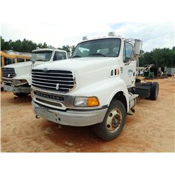 2006 STERLING TRUCK TRACTOR, VIN/SN:2FWJA3CV06AW65777 - T.A, MERCEDES BENZ DIESEL ENGINE, 10 SPEED T