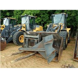 2015 JOHN DEERE 544K WHEEL LOADER, VIN/SN:665618 - COUPLER, BUCKET, FORKS, JIB, CAB, A/C, 20.5R25 TI