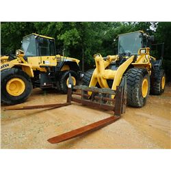 2009 KOMATSU WA380-6 WHEEL LOADER, VIN/SN:65859 - FORKS, CAB, A/C, RIDE CONTROL, 23.5R25 TIRES, METE
