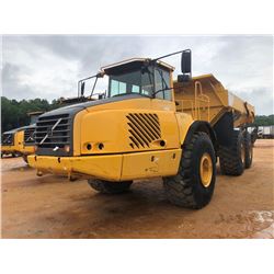 2005 VOLVO A40D ARTICULATED DUMP, VIN/SN:V700009 - TAILGATE, CAB, A/C, 29.5R25 TIRES, METER READING 