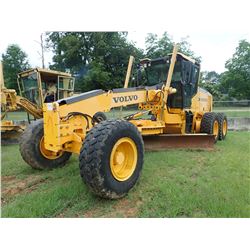 2011 VOLVO G930 MOTOR GRADER, VIN/SN:525084 - 14' MODLBOARD, CAB, A/C, 17.R-25 TIRES