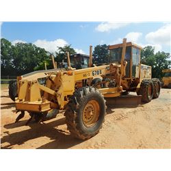 JOHN DEERE 670B MOTOR GRADER, VIN/SN:558592 - 12' MOLDBOARD, FRONT SCARIFIER, CAB, A/C, METER READIN