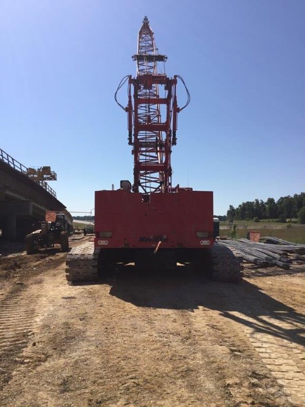 2010 MANITOWOC 1000 CRAWLER CRANE, VIN/SN100001183 HINO P1 1C T3