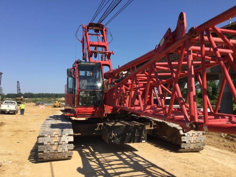 2010 MANITOWOC 1000 CRAWLER CRANE, VIN/SN100001183 HINO P1 1C T3