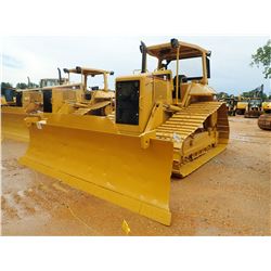 2004 CAT D6N LGP CRAWLER TRACTOR, VIN/SN:ALY01123 - 6 WAY BLADE, DIFF STEER, RIPPER VALVE, CANOPY, M