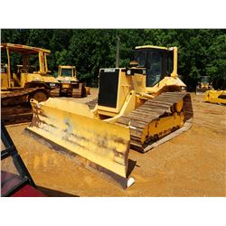 CAT D6M LGP CRAWLER TRACTOR, VIN/SN:4JN02875 - 6 WAY BLADE, CAB, A/C, METER READING 6,190 HOURS