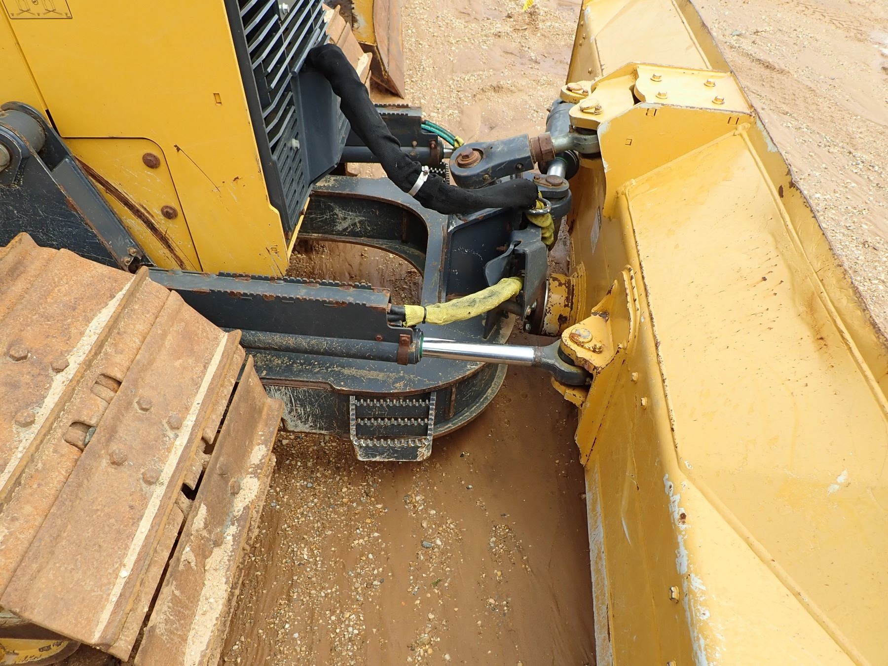 2015 JOHN DEERE 650K LGP CRAWLER TRACTOR, VIN/SN:278427 - 6 WAY BLADE ...