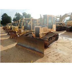 DRESSTA TD-10M CRAWLER TRACTOR, VIN/SN:P057586 - 6 WAY BLADE, CAB, A/C, METER READING 2,453 HOURS