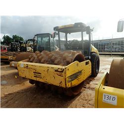 2014 DYNAPAC CA2500 ROLLER, VIN/SN:8T0A014243 - VIBRATORY, 84" PADFOOT DRUM, CANOPY, METER READING 2
