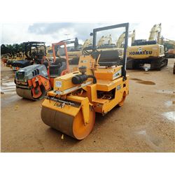 2004 LEEBOY 400 ROLLER, VIN/SN:40454 - TANDEM, 40" SMOOTH DRUMS, ROLLBAR, METER READING 989 HOURS