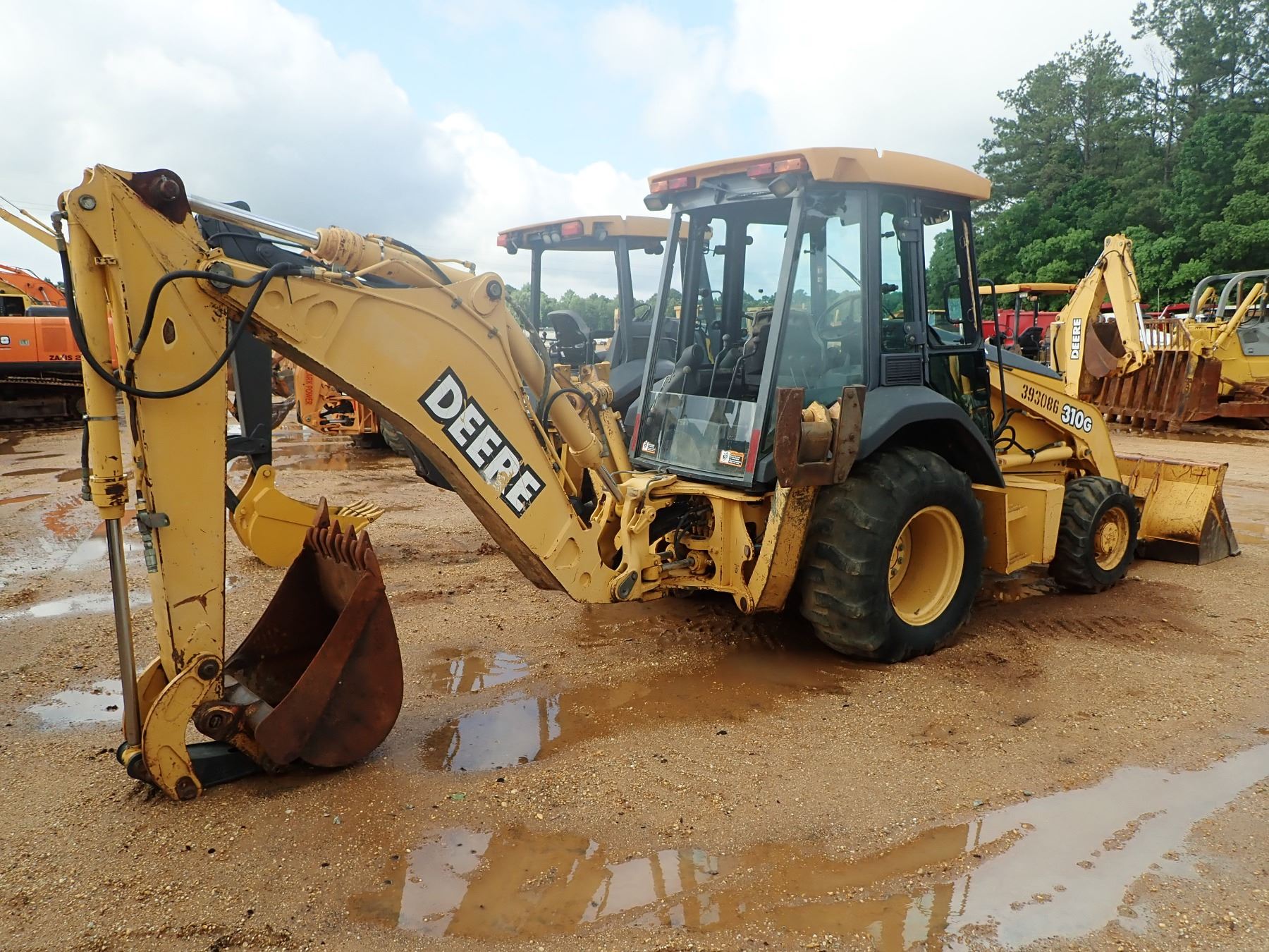 JOHN DEERE 310G LOADER BACKHOE, VIN/SN901842 4X4, BUCKET, REAR AUX