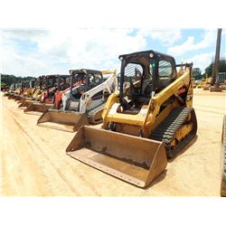 2015 CAT 259D SKID STEER LOADER, VIN/SN:FTL04204 - 2 SPD, BUCKET, CANOPY, METER READING 3,486 HOURS