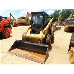 2015 CAT 262D SKID STEER LOADER, VIN/SN:DTB02832 - WHEELED, BUCKET, CAB, A/C, METER READING 3,559 HO