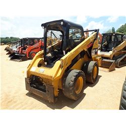 2015 CAT 262D SKID STEER LOADER, VIN/SN:DTB04111 - WHEELED, CANOPY, METER READING 4,001 HOURS