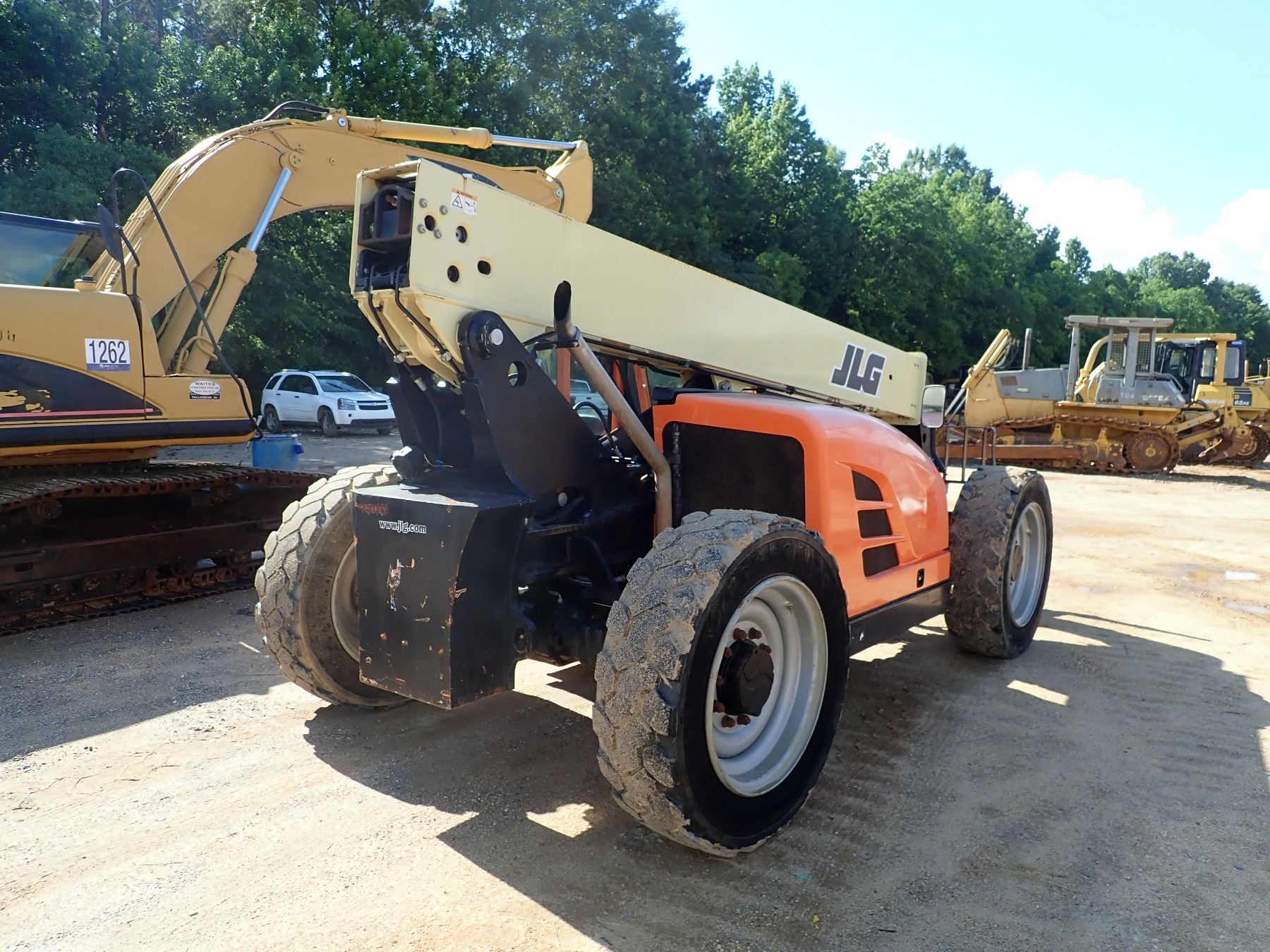 2014 JLG G642A TELESCOPIC FORKLIFT, VIN/SN0160060485 6,600LB