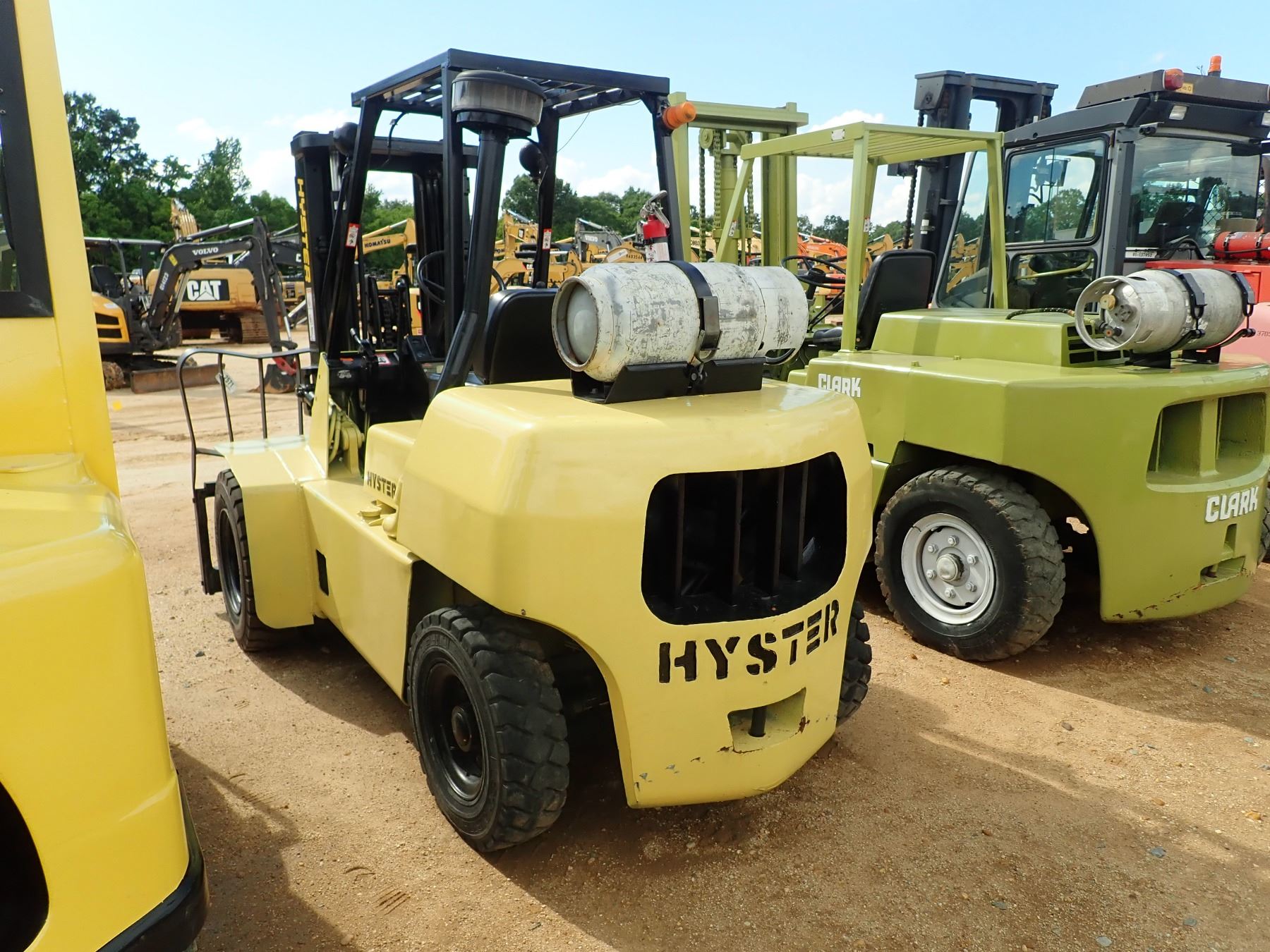 HYSTER 80 FORKLIFT, VIN/SN62985 TRIPLE STAGE MAST, CANOPY J.M