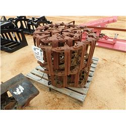 SET OF METAL TRACKS, FITS SKID STEER LOADER (B-5)