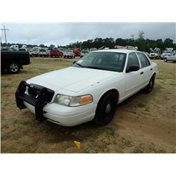2006 FORD CROWN VICTORIA VIN/SN:2FAFP71W76X122467 - V8 GAS, A/T, ODOMETER READING 294,327 MILES (COU