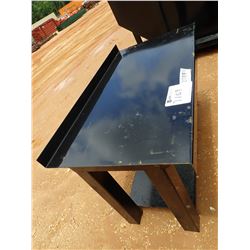 29.5 X 60 HEAVY DUTY WORKBENCH, PAINTED (B-7)