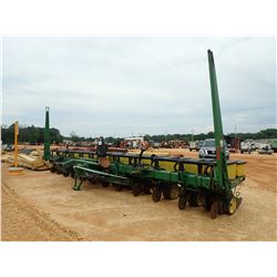 JOHN DEERE 7200 CONSERVATION PLANTER, VIN/SN:655140 - 30" NARROW, MAX EMERGE VACUMETER PLANTER