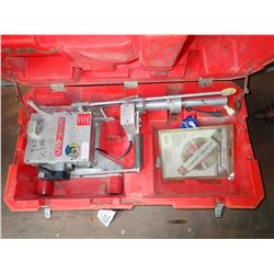 SOFT-CUT CONCRETE SAW (IN CONTAINER)