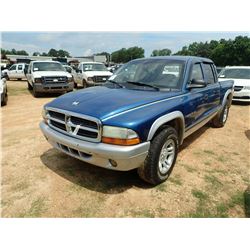 2002 DODGE DAKOTA PICKUP, VIN/SN:1B7HL48N22S562216 - CREW CAB, V8 GAS, A/T, ODOMETER READING 294,418