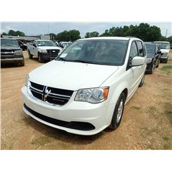 2013 DODGE GRAND CARAVAN MINI VAN, VIN/SN:2C4RDGCG0DR581332 - GAS ENGINE, A/T, ODOMETER READING 207,