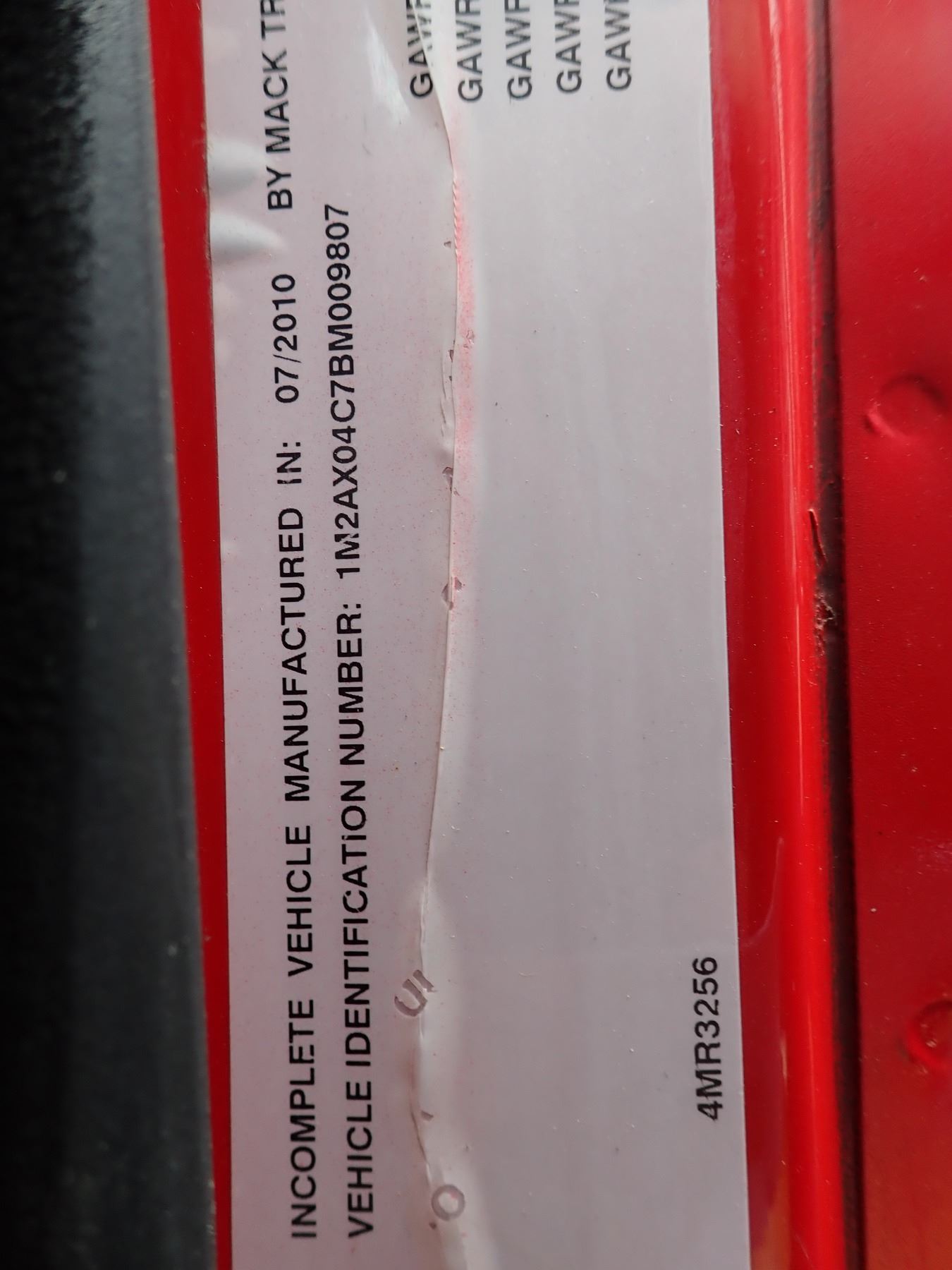 2011 MACK GU713 DUMP, VIN/SN:1M2AX04C7BM009807 - QUAD AXLE, 405HP MP7 ...