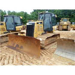 2014 CAT D5K2 LGP CRAWLER TRACTOR, VIN/SN:KYY01348 - 6 WAY BLADE, CAB, A/C, METER READING 792 HOURS
