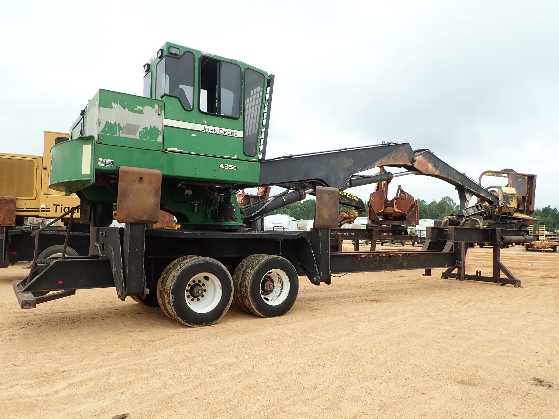 JOHN DEERE 435C LOG LOADER, VIN/SN:012257 - CAB, A/C, JOHN DEERE ...