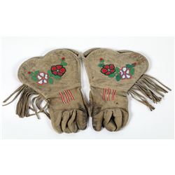 Gauntlets, Paiute Fringed Gloves  (87508)