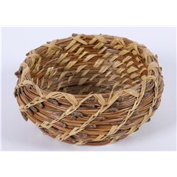 Pine Needle Basket  (85920)